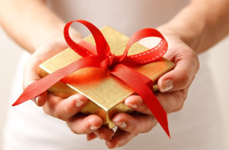 Tipy na vianočné darčeky: Ešte stále stíhate obdarovať vašich najbližších - ale čím? Poradíme vám!