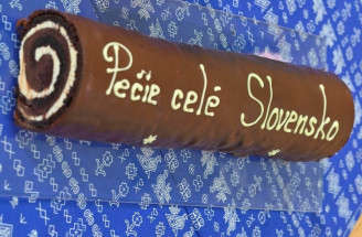 RECEPT: Kakaovo-vanilková roláda z Pečie celé Slovensko
