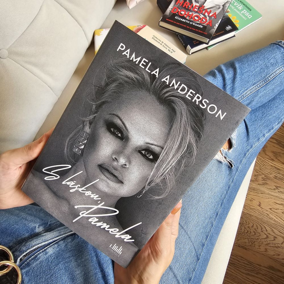 S láskou Pamela - Pamela Anderson